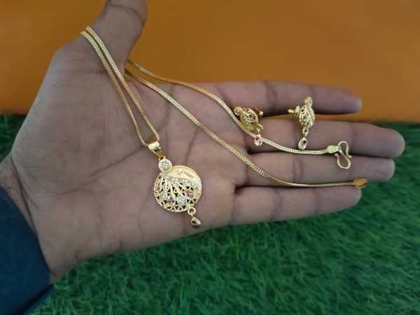 Pendant With Chain