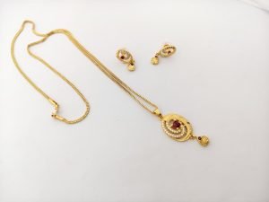 Pendant With Chain
