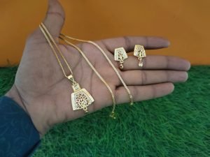 Pendant With Chain